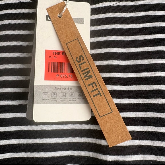 GUESS Los Angeles Slim Fit Striped T-Shirt Men’s Large Black White NWT - Picture 3 of 6